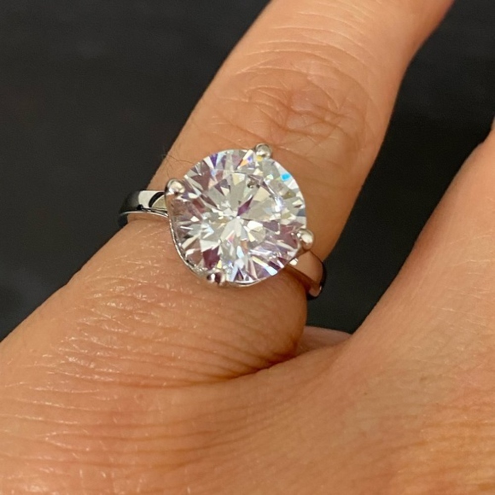 4ct Solitaire Engagement Ring size 5